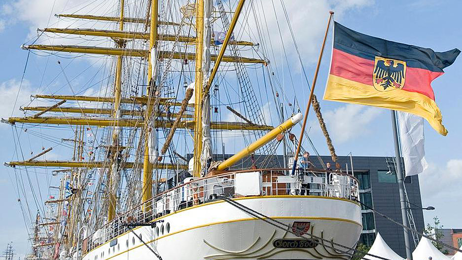 Federal institutions flag flying from the stern of the Gorch Fock sailing ship